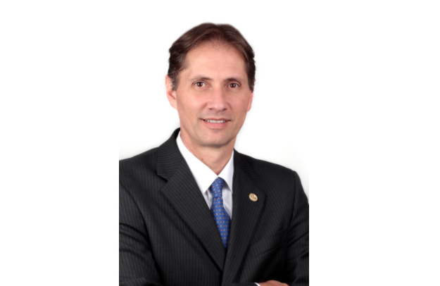 Alberto Ecchavarrría